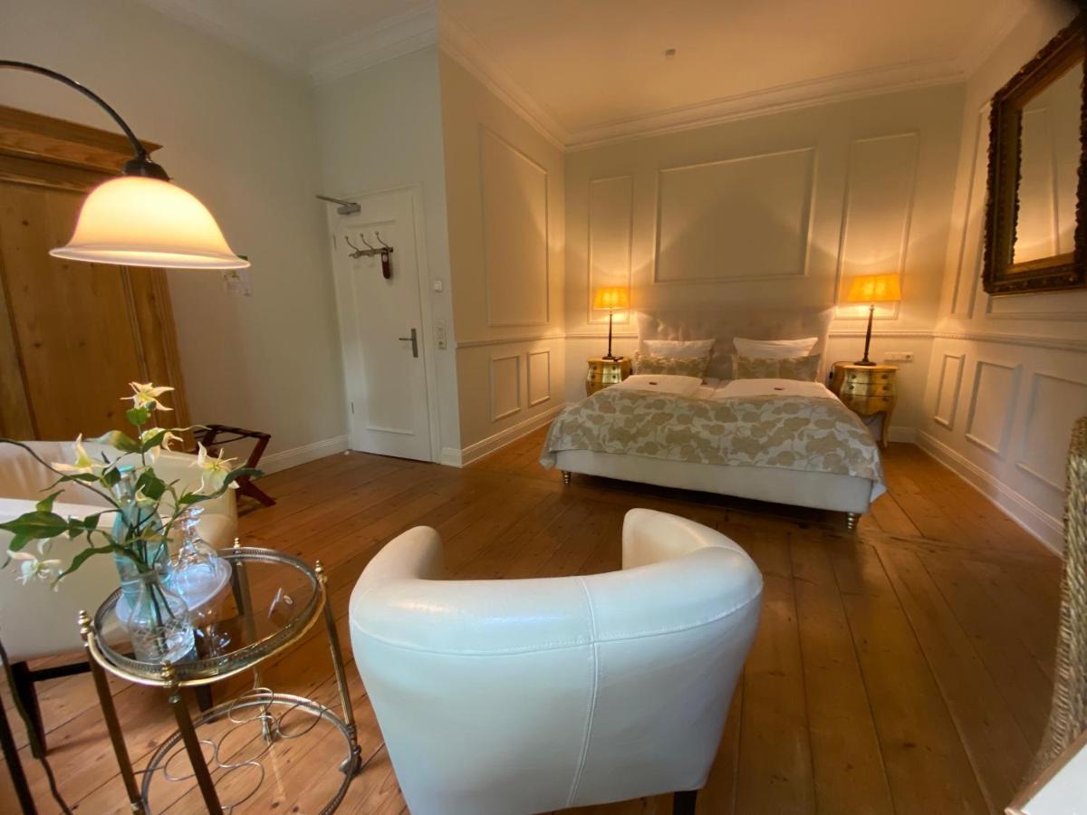Hotel Hochzeitshaus Aurich Eksteriør bilde